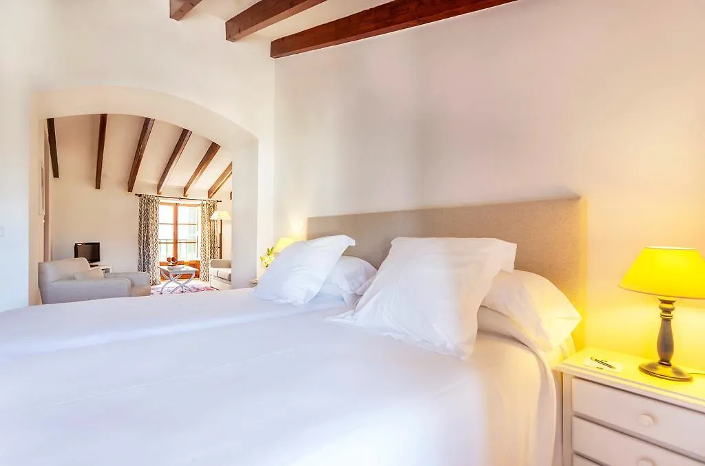 Hotel Llenaire Port de Pollenca 3*,